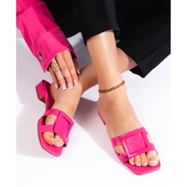 Klassiska rosa eleganta flip-flops för kvinnor 1