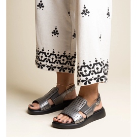 Grafitsandaler med genombruten ovansida Imogne grå 1