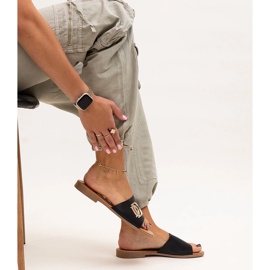 Svarta flip flops med Almeita-spänne 1