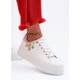 Platformsneakers dam med hängen, vit Tivissa 1