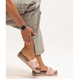 Rosa flipflops med glänsande spänne från Niamh 2