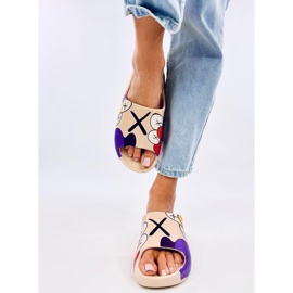 Tofflor med ett färgglatt Clancy Khaki-tryck beige 1