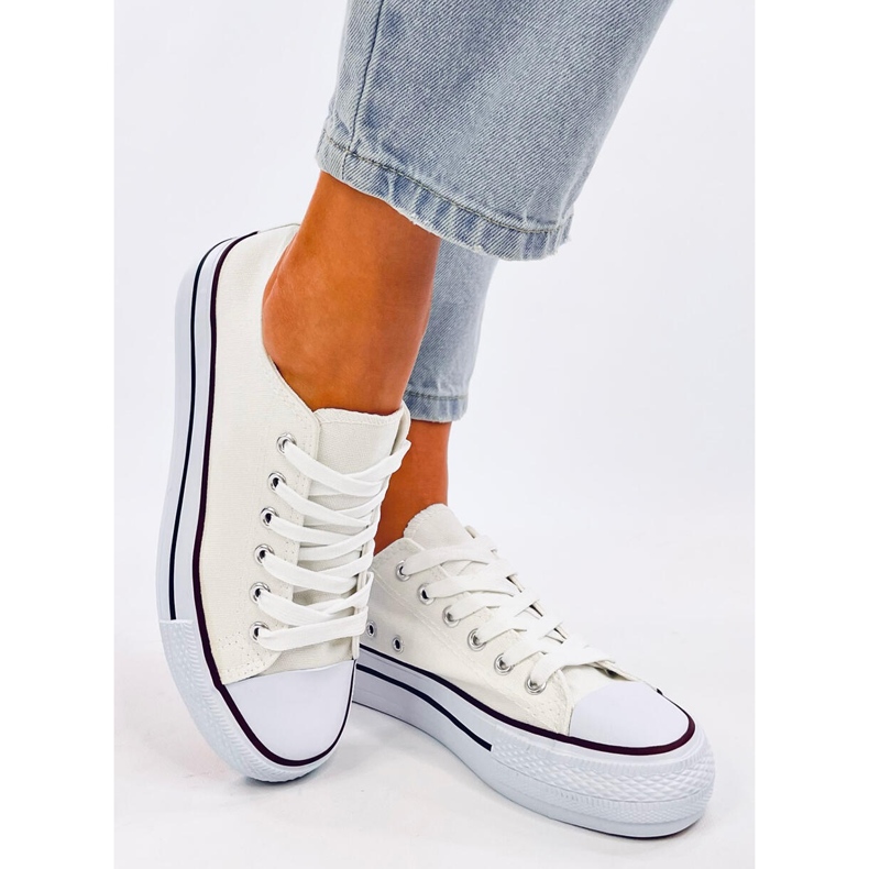 Fargis White klassiska sneakers för kvinnor vit 2