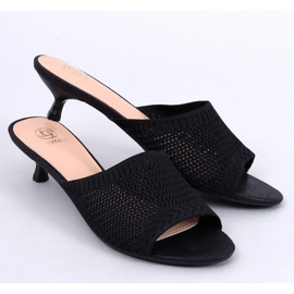 Bertini Svarta genombrutna flip flops 1