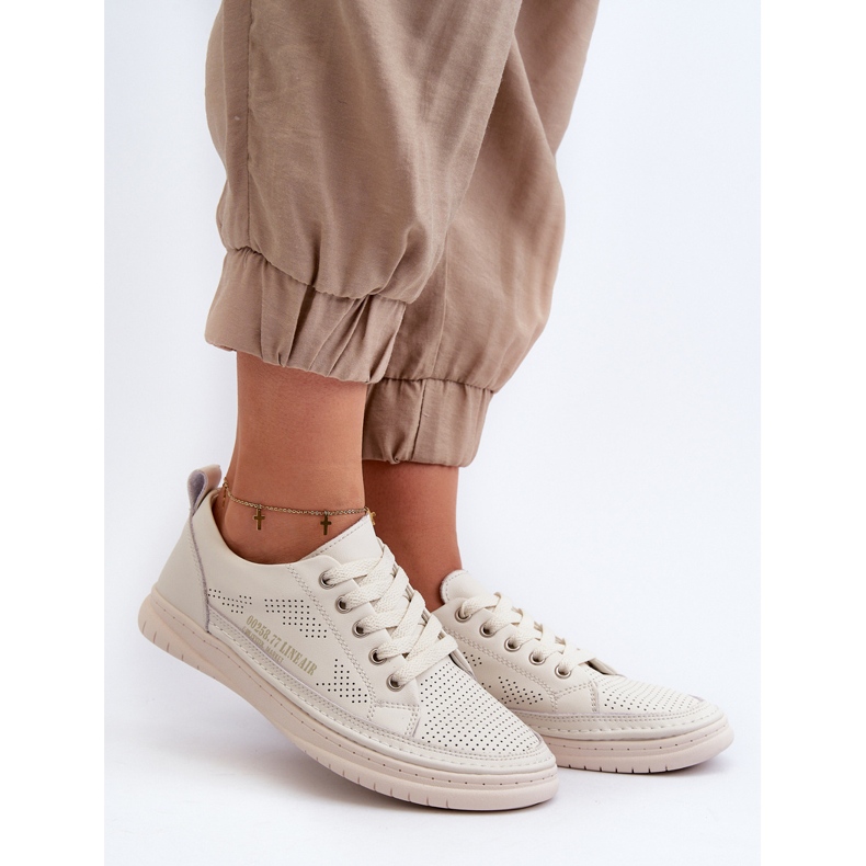 Sneakers i läder för kvinnor Beige Cloesa svart 1