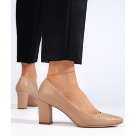 Bekväma beige pumps från Sergio Leone 2