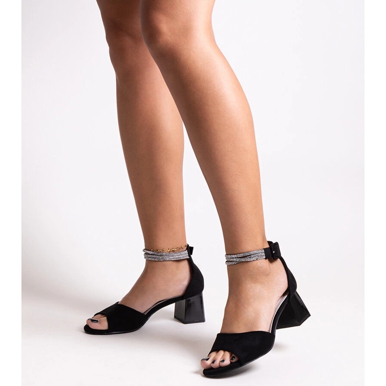 Högklackade sandaler med Nadira lädersula svart 1