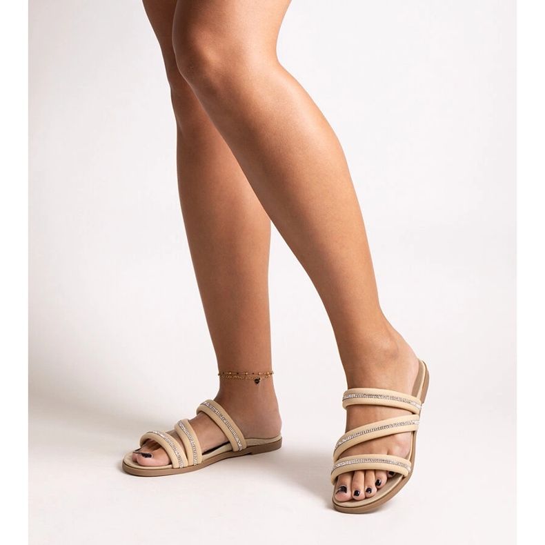 Beiga flipflops med strass från Martinela beige 1