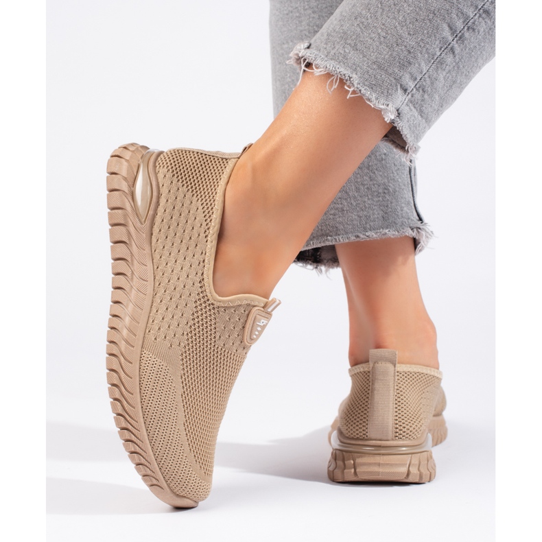 Bruna damsneakers i textil 1