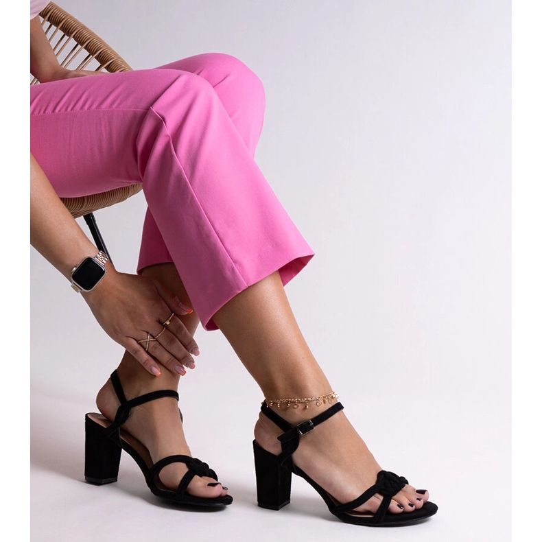 Svarta högklackade sandaler från Shama 1