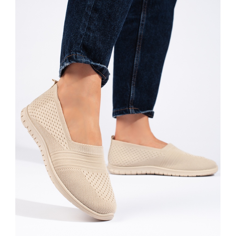 Beige sport slip-on skor 1