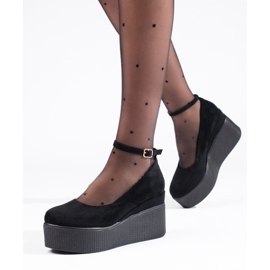 Svarta wedge pumps 1