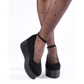 Svarta wedge pumps 2