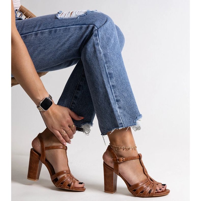 Bruna högklackade sandaler från Mikaii 1