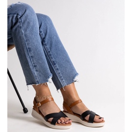 Svarta och bruna sandaler med låg kil från Hakima 1