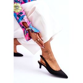 Jeeini Low Pointed Pumps, Svart 2