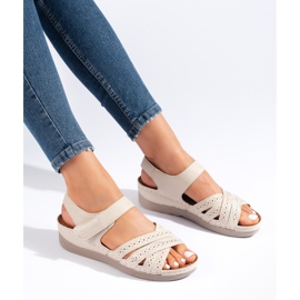 Beige kardborresandaler för kvinnor 1