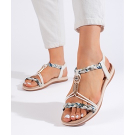 Vita stickade platta sandaler 1