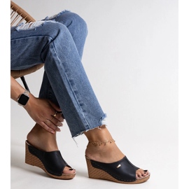 Svarta kilsandaler i ekoläder Penelopina 1