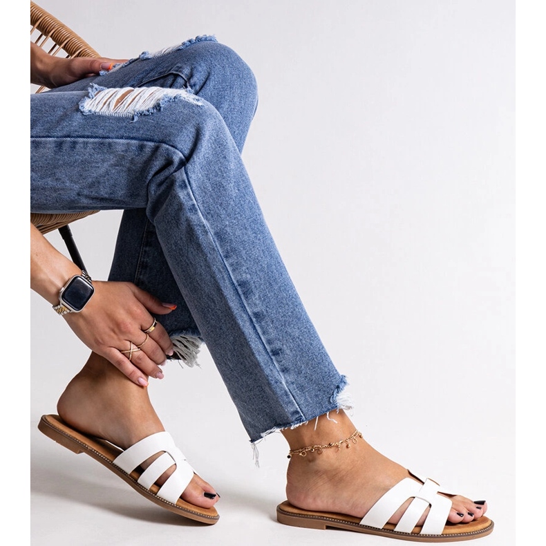 Vita klassiska flip-flops med Umayma dekoration 1