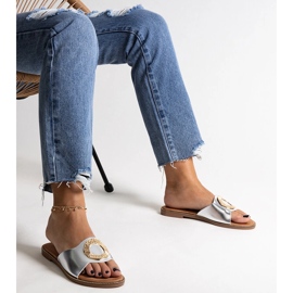Silver flip-flops med dekorativt Ganea-spänne silver- 3