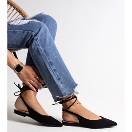 Leaia svarta balettkläder med snörning och öppen klack 1