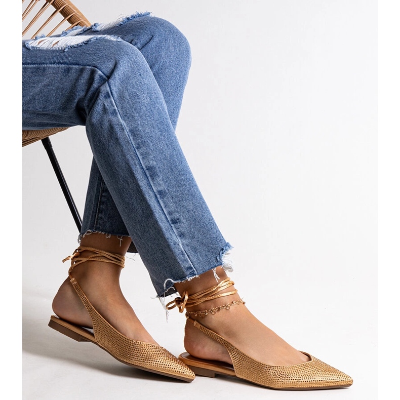 Safina ballerinaskor i guld med snörning och cubic zirconia gyllene 1