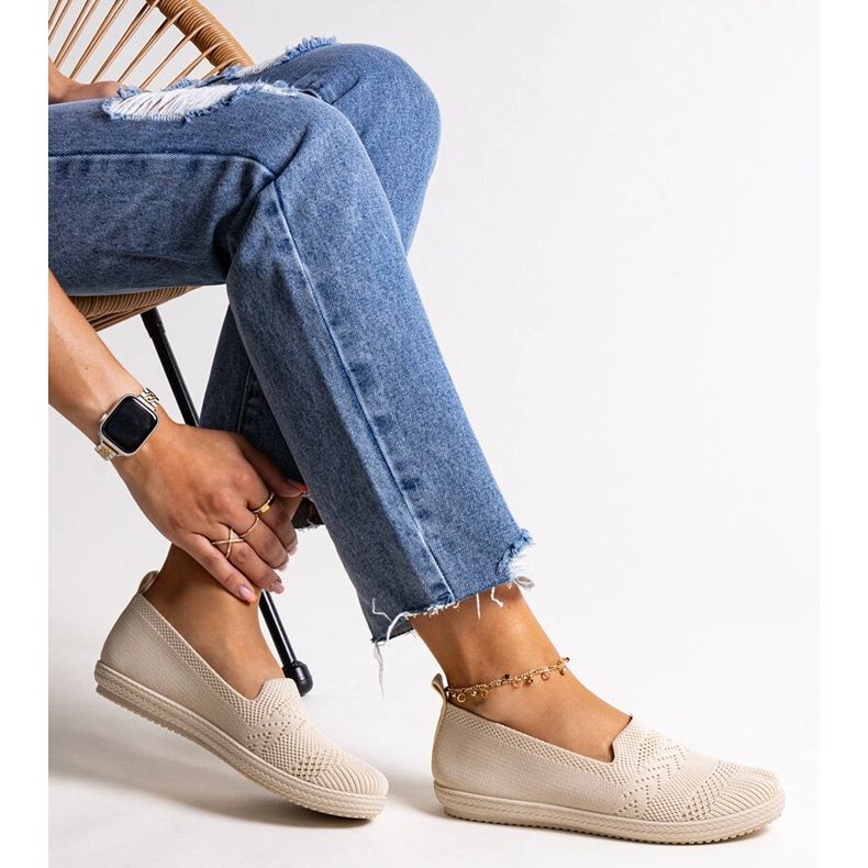 Slip-on sneakers i beige tyg av Shadhi 1