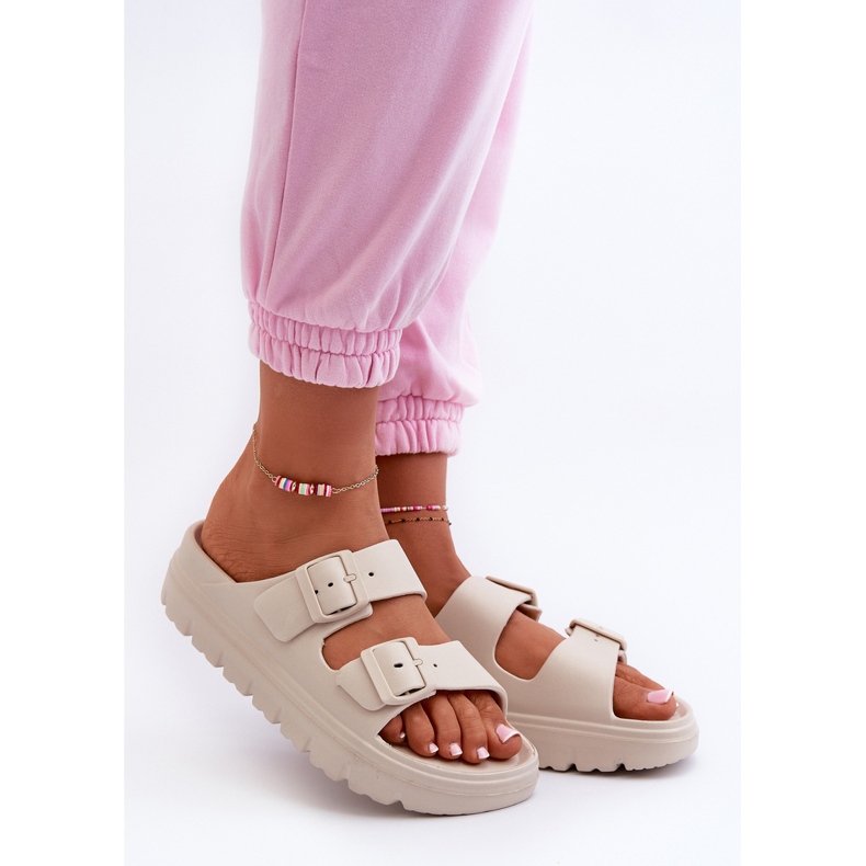 EVento Beige Melorea Foam flip-flops för kvinnor på plattformen 1