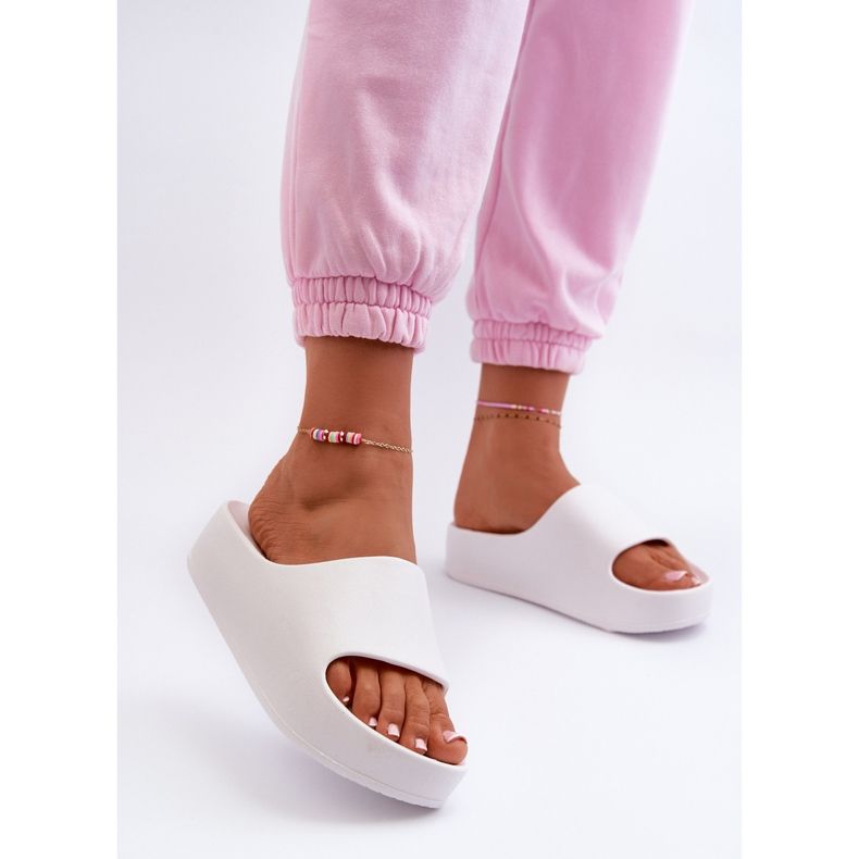 Airaplea Foam Platform flip-flops för kvinnor, vit 2
