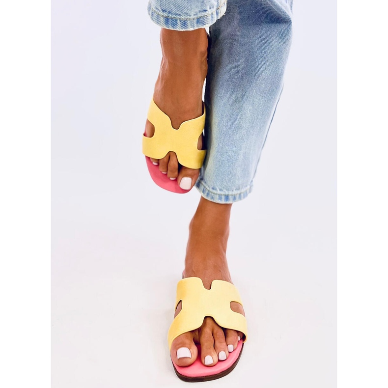 Kalani Gula damtofflor 2