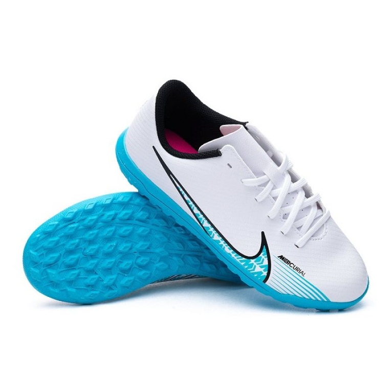 Nike Vapor 15 Club Tf DJ5956-146 skor vit 1