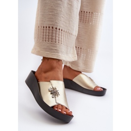 Elegant flip-flops för kvinnor med dekoration, naturligt läder S.Barski KV27-015 Guld gyllene 2