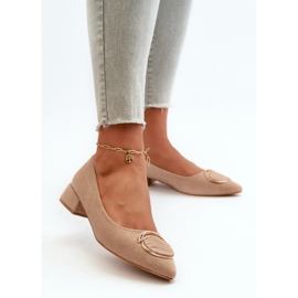 Lågklackade pumpar gjorda av Eco Mocka S.Barski KV27-037 Beige 2