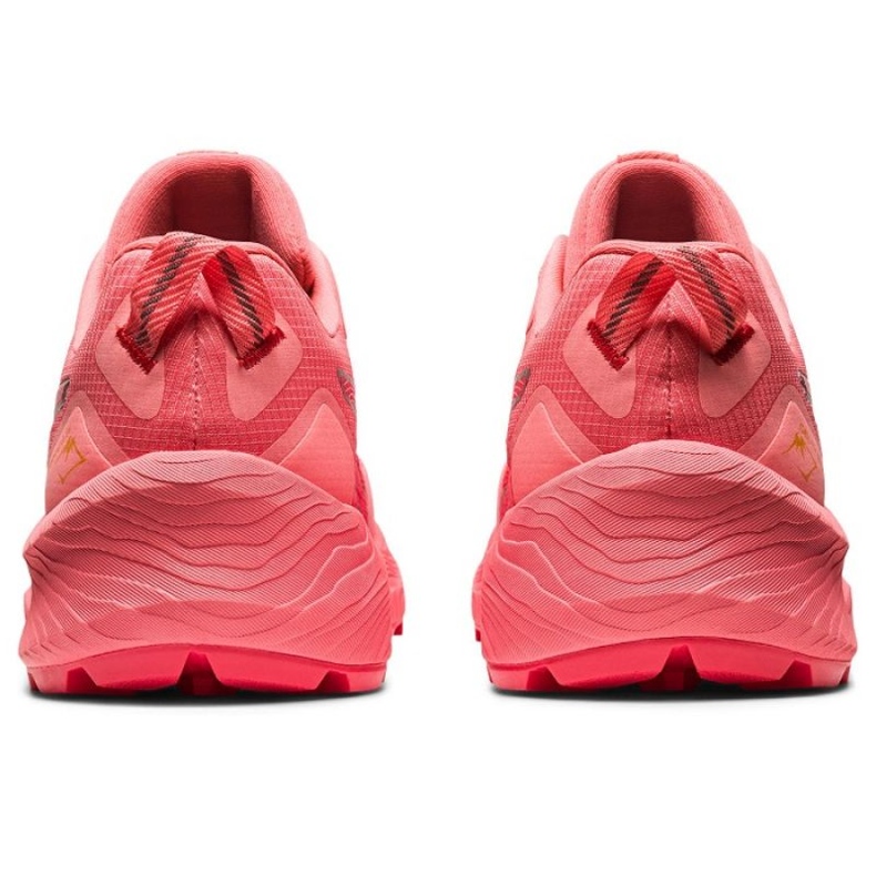 Asics Gel Trabuco 11 W skor 1012B424700 röd 2