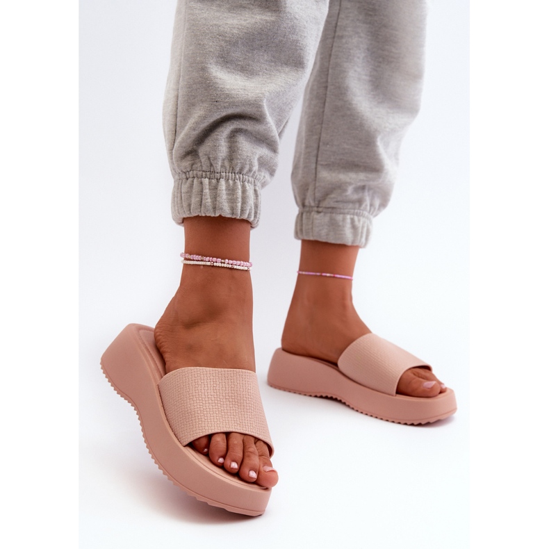 Kvinnors flip-flops på en plattform och kil, rosa vimarils 2