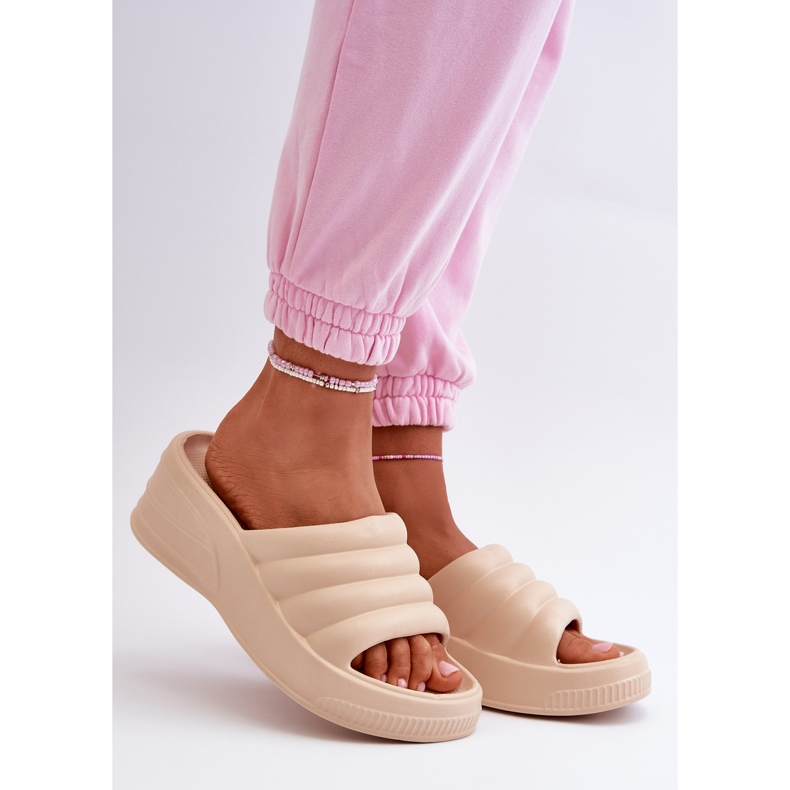 Lättviktsflipflops i skum för kvinnor med kil och plattform, beige Tendrea 1