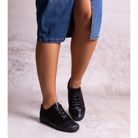 Bez marki Svarta genombrutna Safune sneakers 1