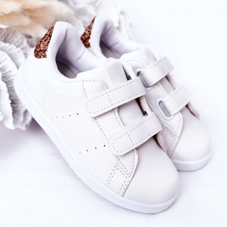 Barns vita och gyllene sneakers 1