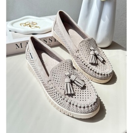 Genombrutna mockasiner för kvinnor gjorda av ekomocka, beige tinami 1