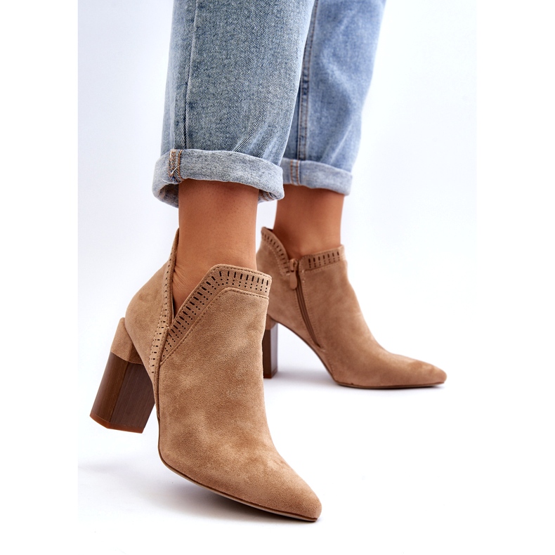 Bella Paris Beige stövlar med genombrutet mönster 2