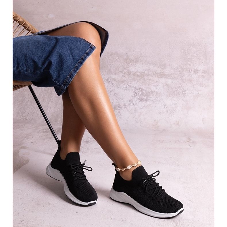 Svarta Muaza sport sneakers 1