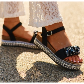 S.Barski Kvinnors sandaler på kil och plattform med dekorationer S. Barski HY056 Black svart 3