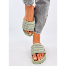 Lynne Green rhinestone rutschbanor grön 1