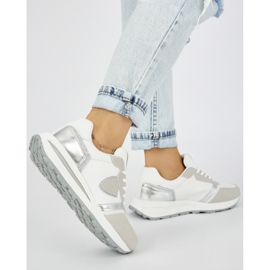 Vita sportskor för kvinnor 2
