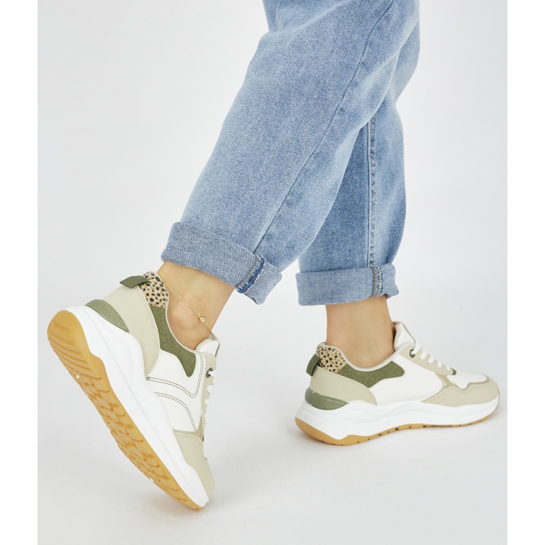 Flerfärgade sportskor för kvinnor med tjock sula vit 2