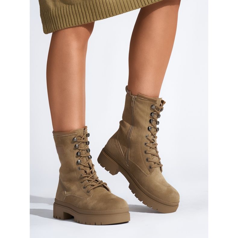 Bruna damstövlar med snörning 1