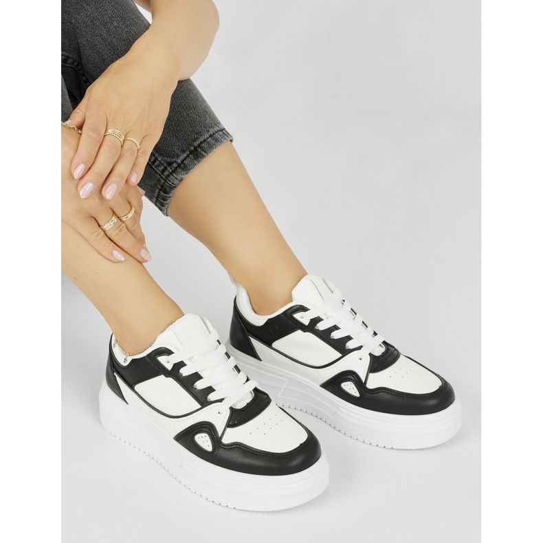 Svarta plattformssportskor för kvinnor 1