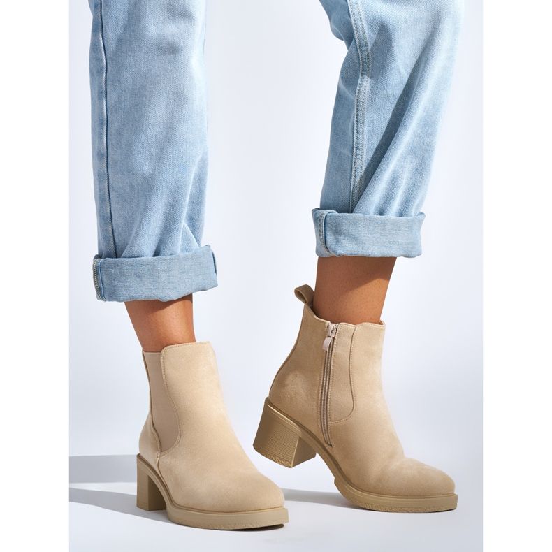 Ankelboots i beige mocka 1