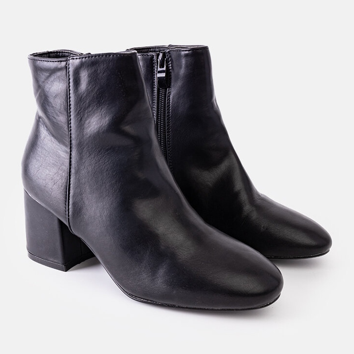 Svarta eleganta ankelboots från Hale 2